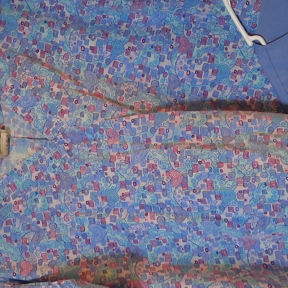 Complete Scrub set with Jacket - Picture 2 of 5